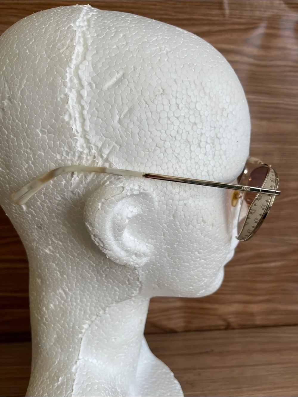 Pre-owned MCM 119S 745 Womens Gold Marble Frame / Pink Gradient Sunglasses